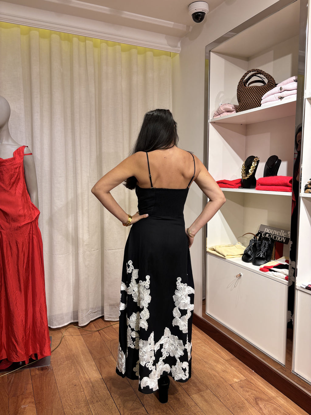 Robe longue fleurs brodée